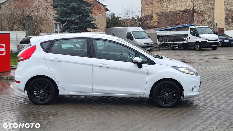 Ford Fiesta 1.25 Champions Edition - 4