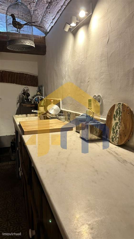 🏡 Moradia Térrea em Banda T2 no Centro de Estremoz-6