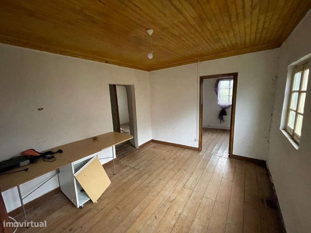 Moradia M3 com terreno, Castanheira Pêra - Grande imagem: 3/11