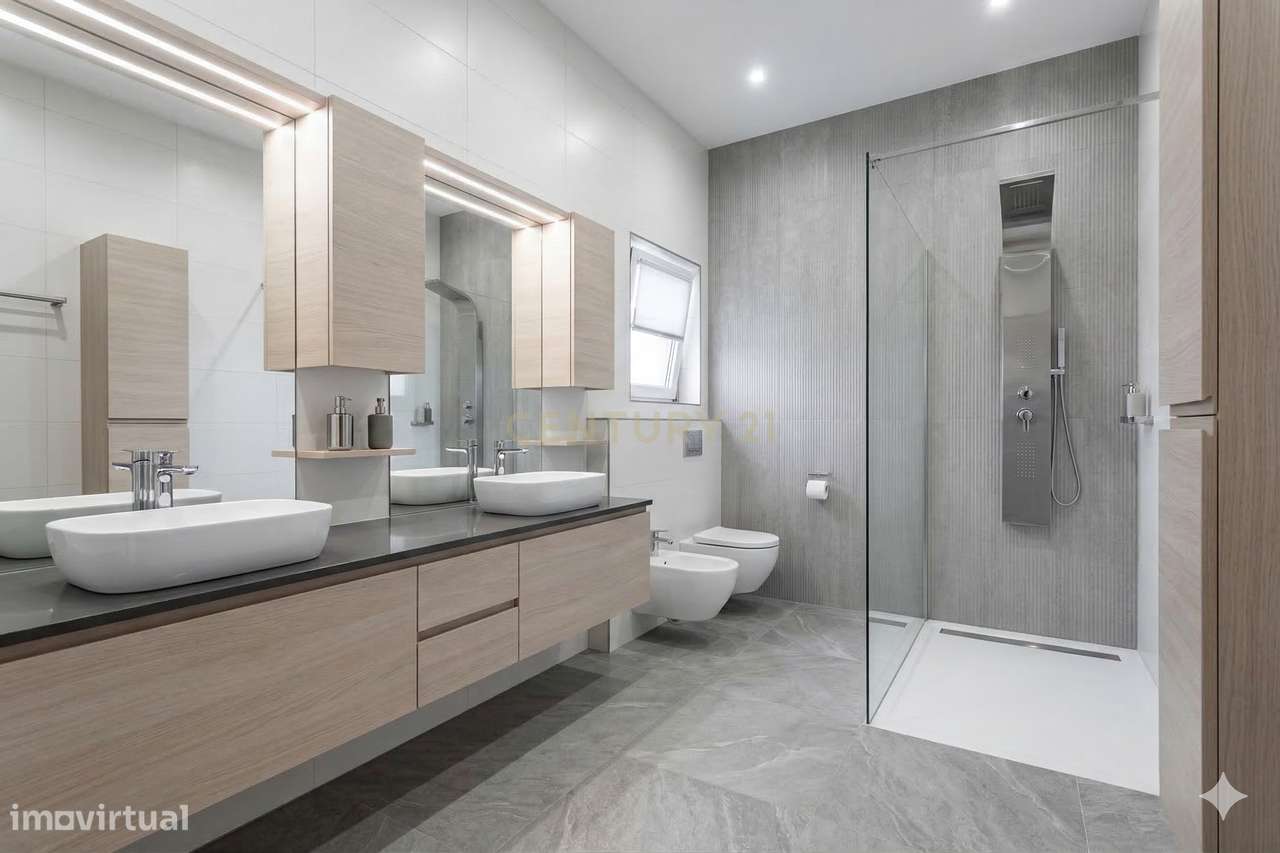 Moradia rodeada pelo campo-27