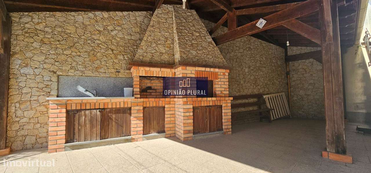 Moradia Exclusiva T4 com Piscina | Conforto e Elegância em Sanfins ... - Grande imagem: 5/33