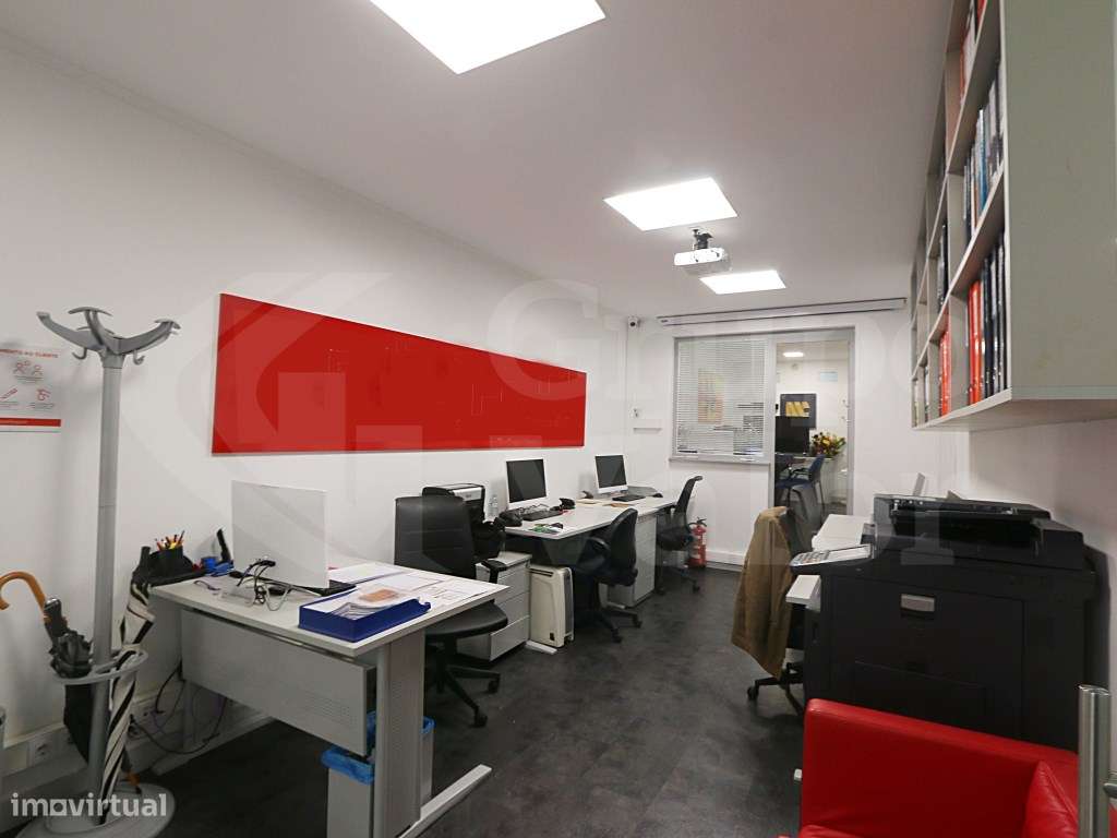 Loja (82m), com Arrecadação, Portela Sintra - Grande imagem: 4/17