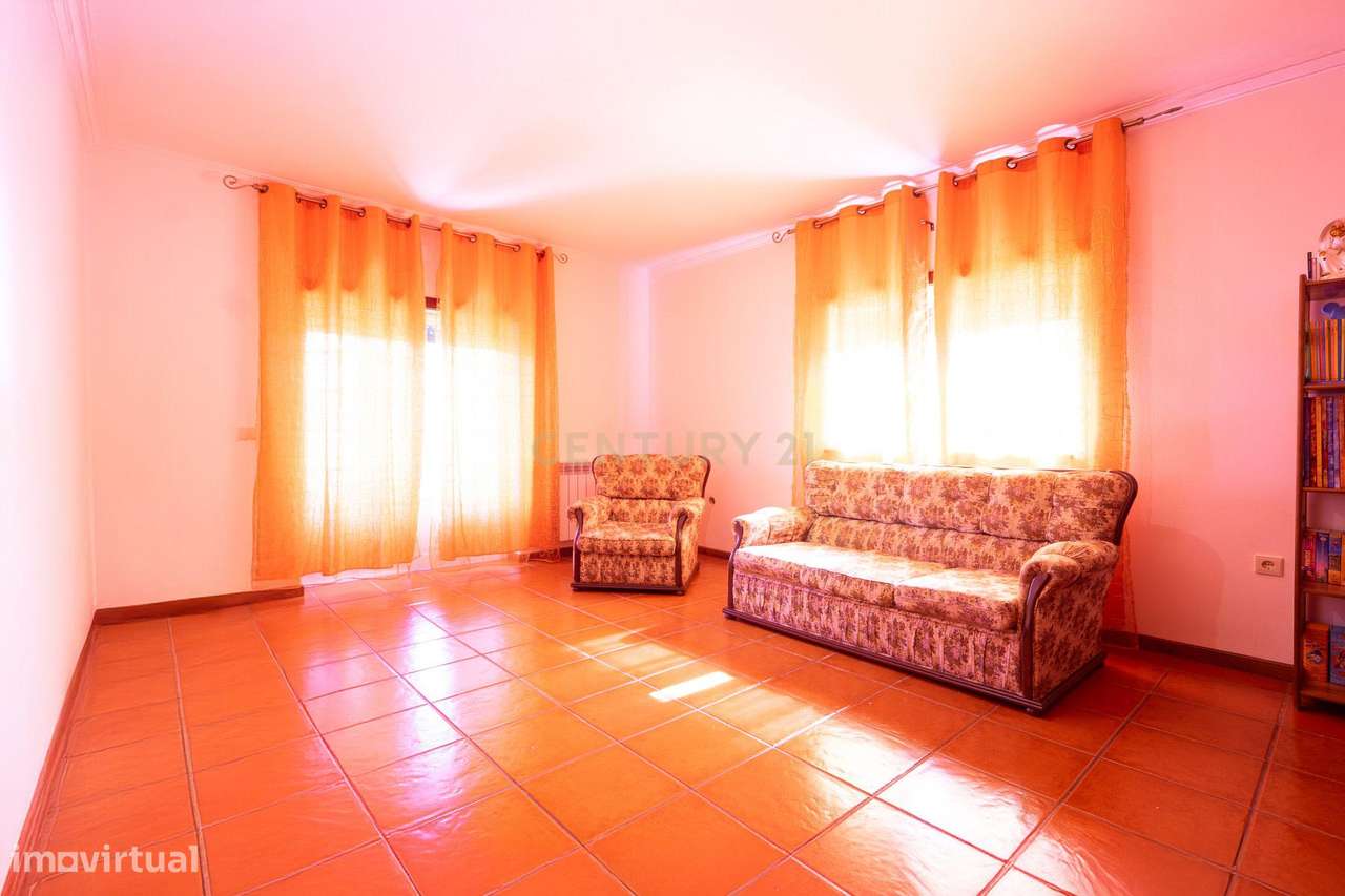 Espetacular Moradia T4 na Lousã com 243m² e 3 Casas de Banho - Grande imagem: 4/45