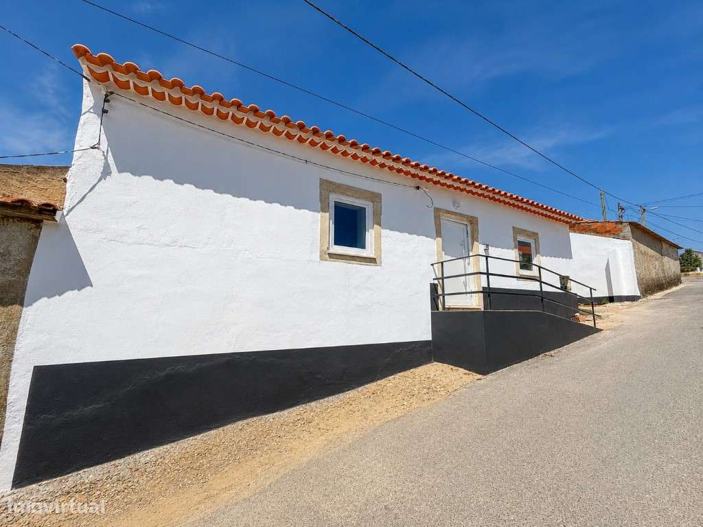 Refúgio D'Olival | Moradia T2+1 Totalmente Remodelada-28