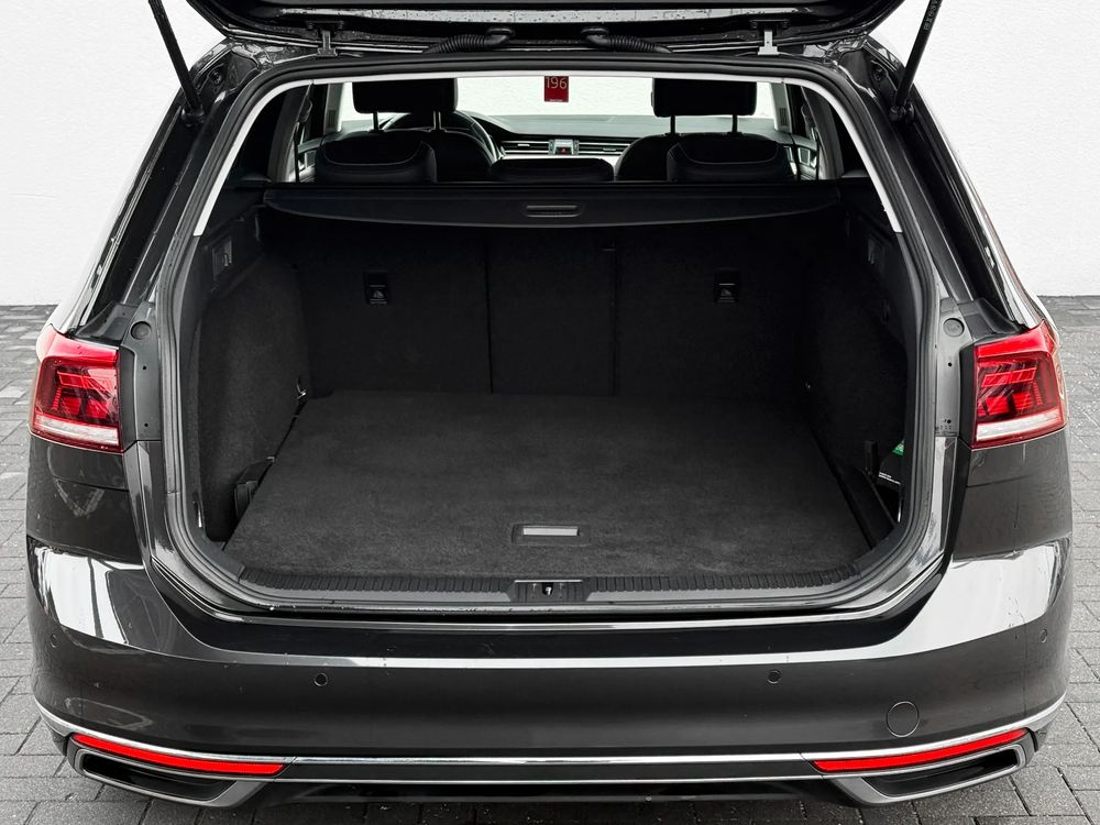Volkswagen Passat 2.0 TSI Elegance DSG 190 KM — zdjęcie 5