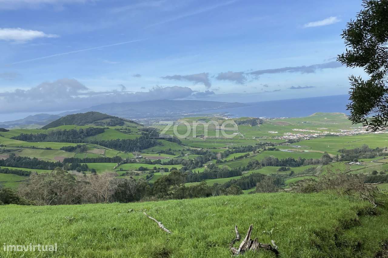 Terreno misto com área total de 712.500m2, na Ribeira Grande - Grande imagem: 2/23