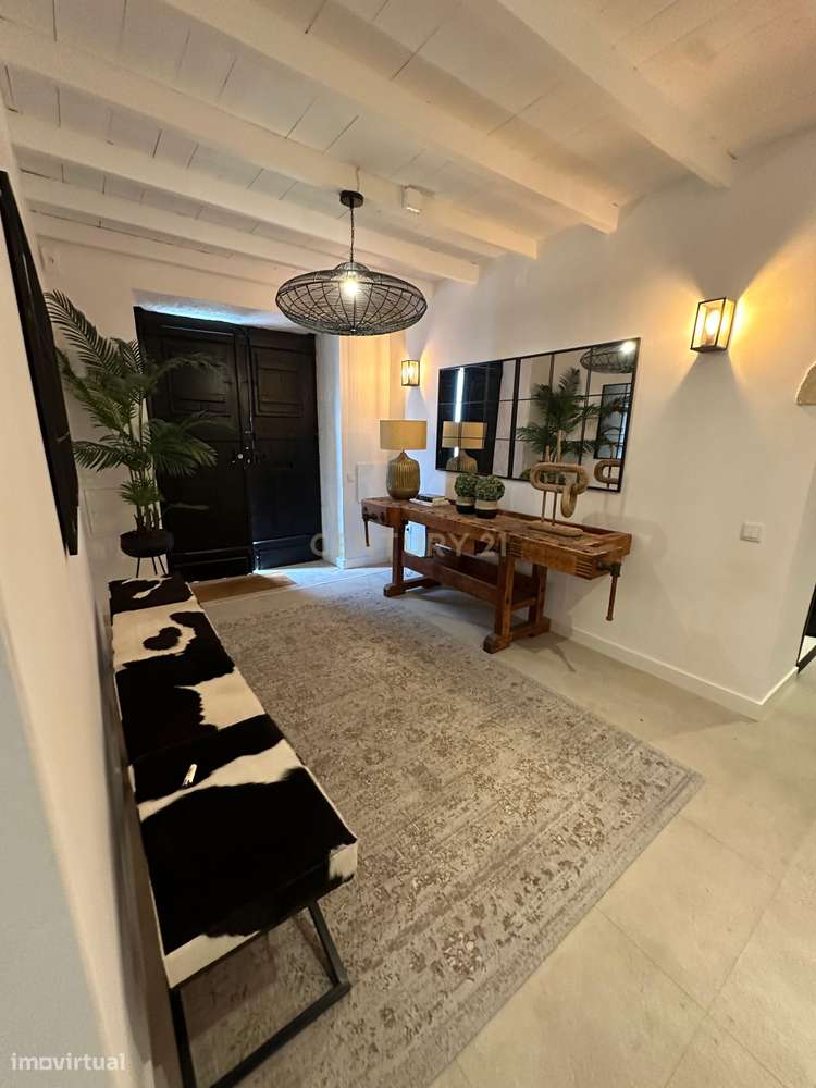 MORADIA ATÍPICA EM  AZAMBUJA - 7 ASSOALHADAS-10