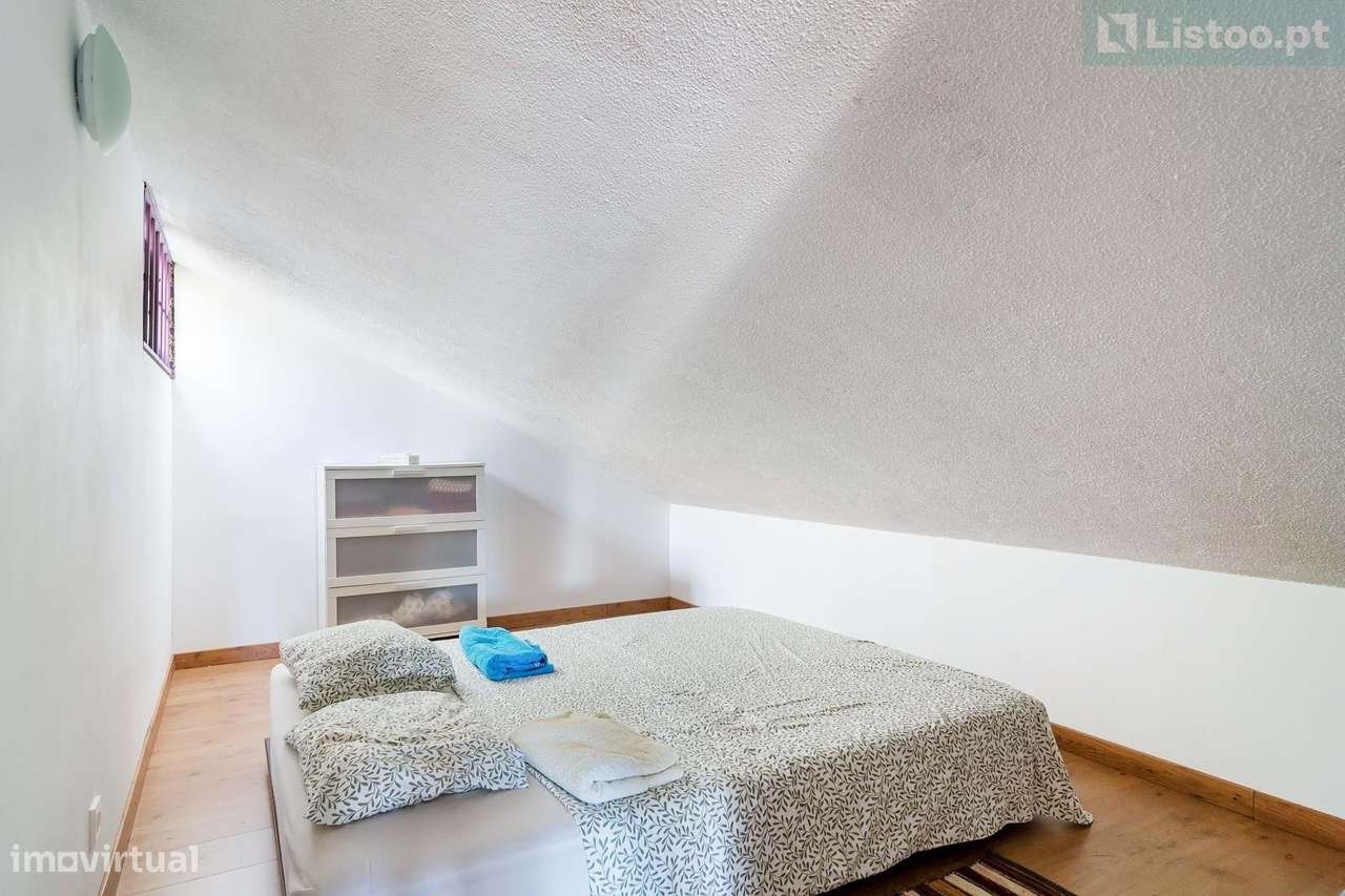 Apartamento T2+T1 com vista mar, no Monte Estoril-23
