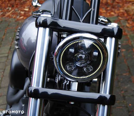 Harley-Davidson Dyna Street Bob - 4