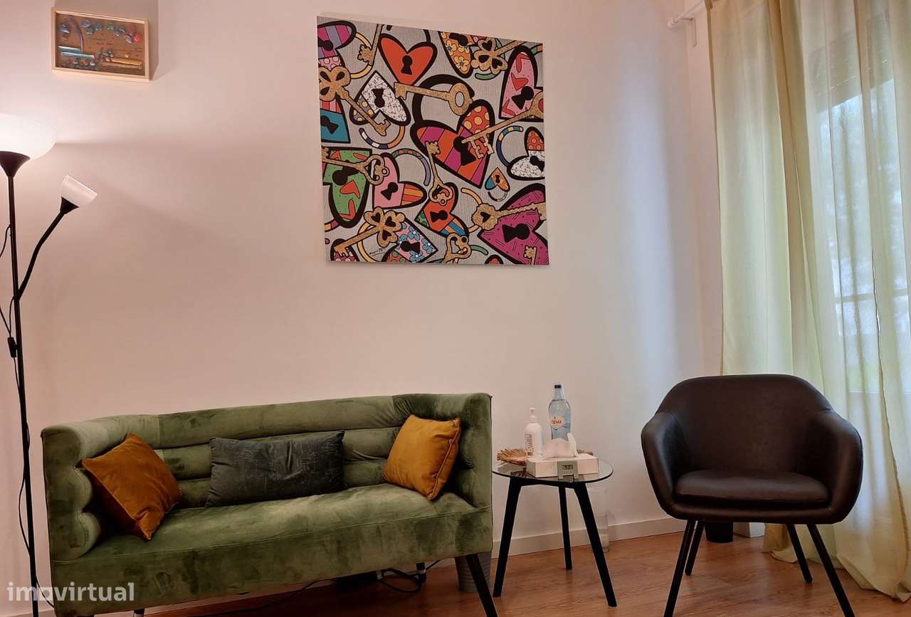 Sala para consultório no Areeiro (num 1.º andar com elevador) - Grande imagem: 3/8