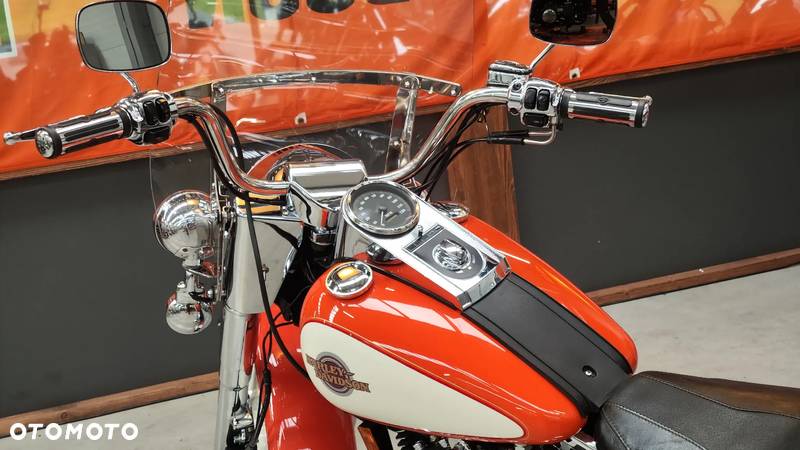 Harley-Davidson Softail Heritage Classic - 35