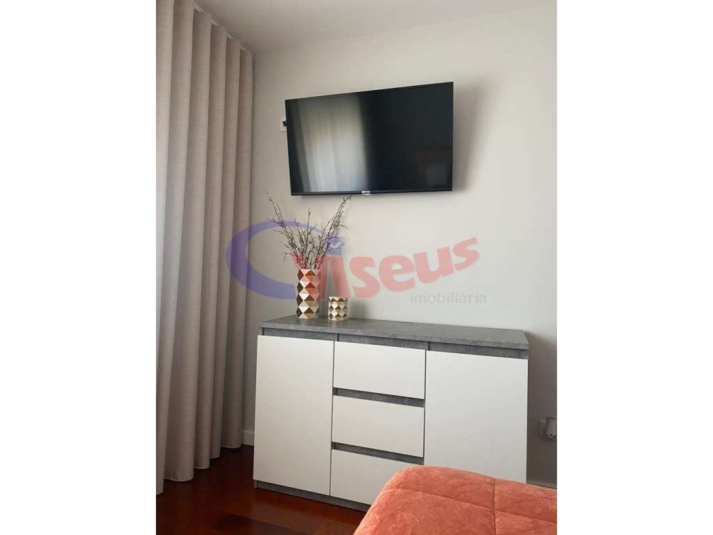 Apartamento T2 Penthouse Mobilado-41