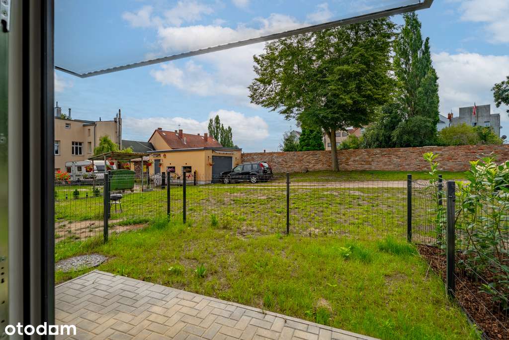 Kawalerka w nowoczesnym bloku-8