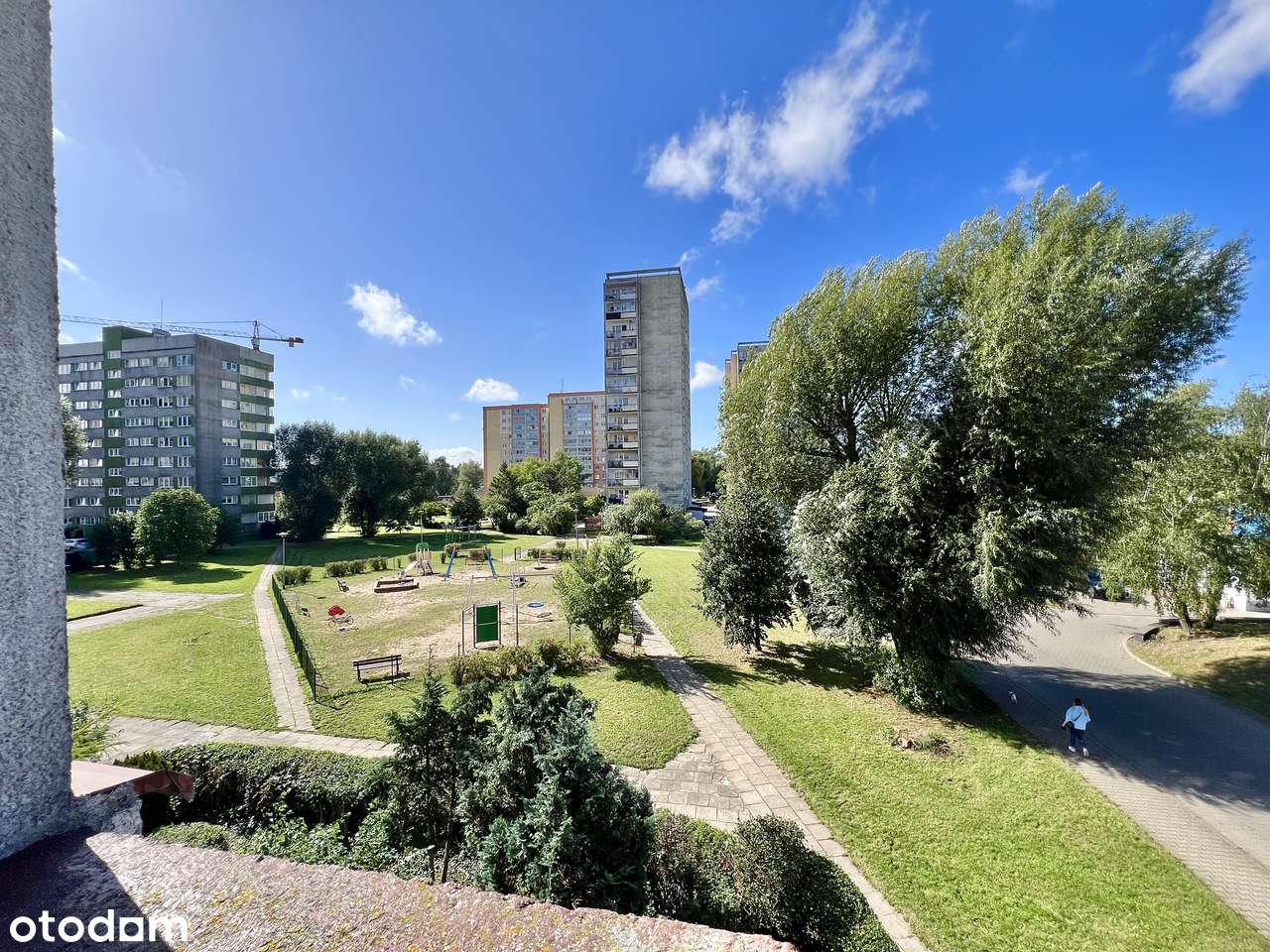 Przestronne, słoneczne mieszkanie, trzy pokoje, centrum 65 m 2-11