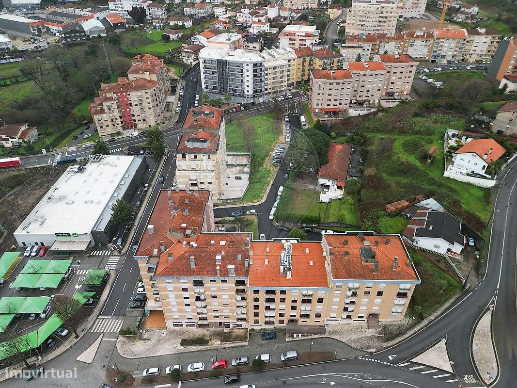 Apartamento T3 em Oliveira de Azemeis-25