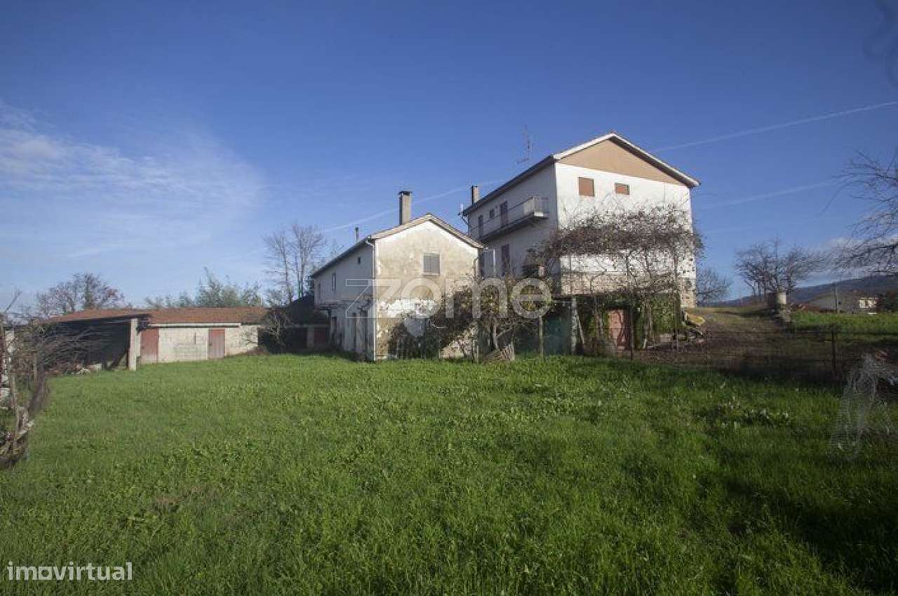 Quinta nas imediações da cidade - Grande imagem: 3/33