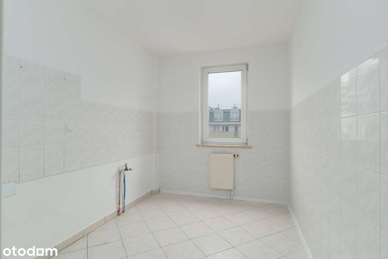 Dwupokojowe mieszkanie z dużym balkonem i garażem, bliska Wola-5