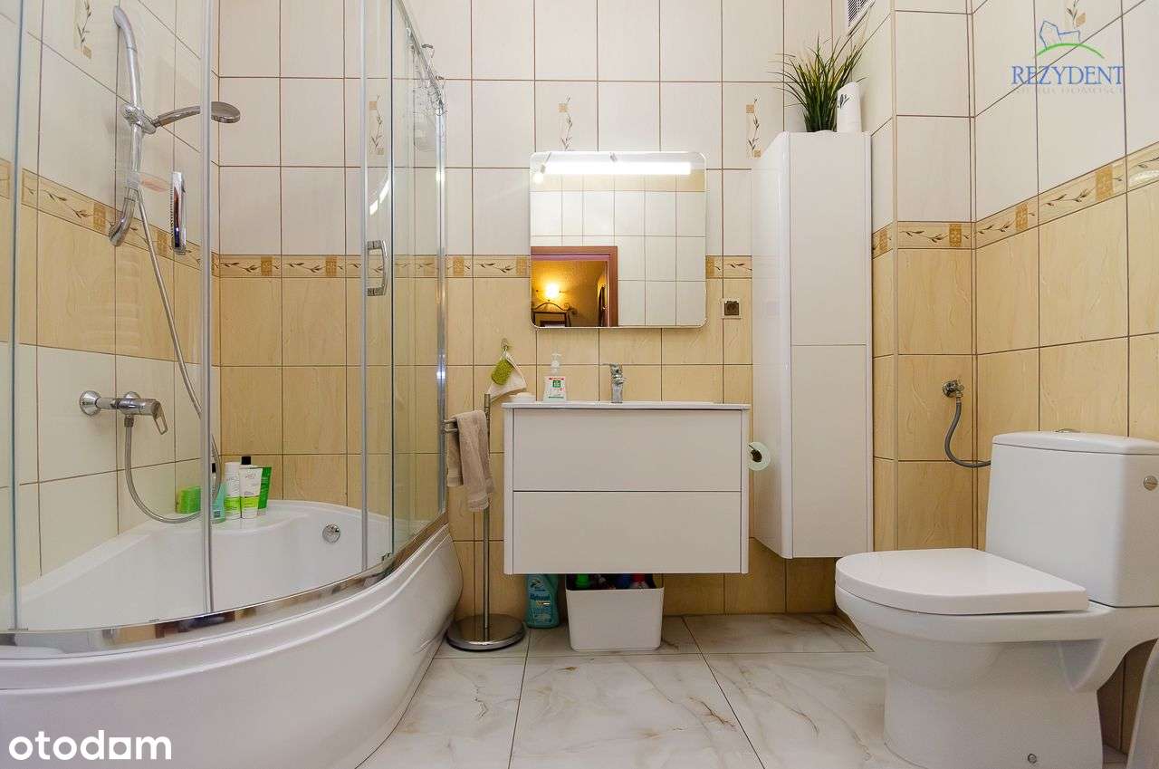 Przestronne M3 w nowoczesnym budynku z garażem-8