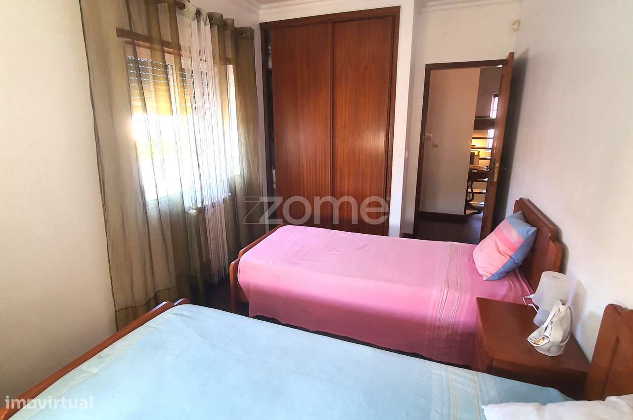 Moradia Isolada com piscina e bastante soalheira-22