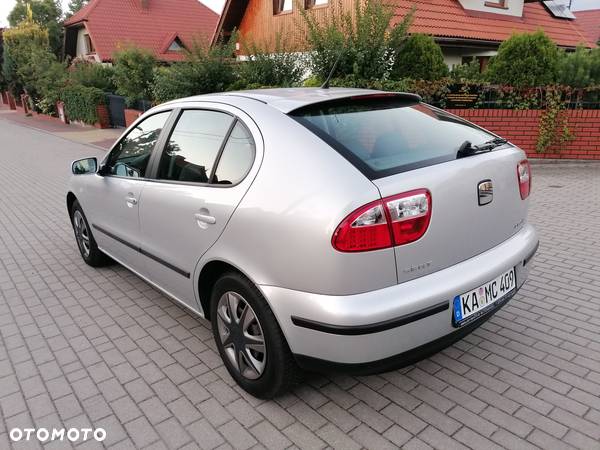 Seat Leon 1.6 Signo - 4