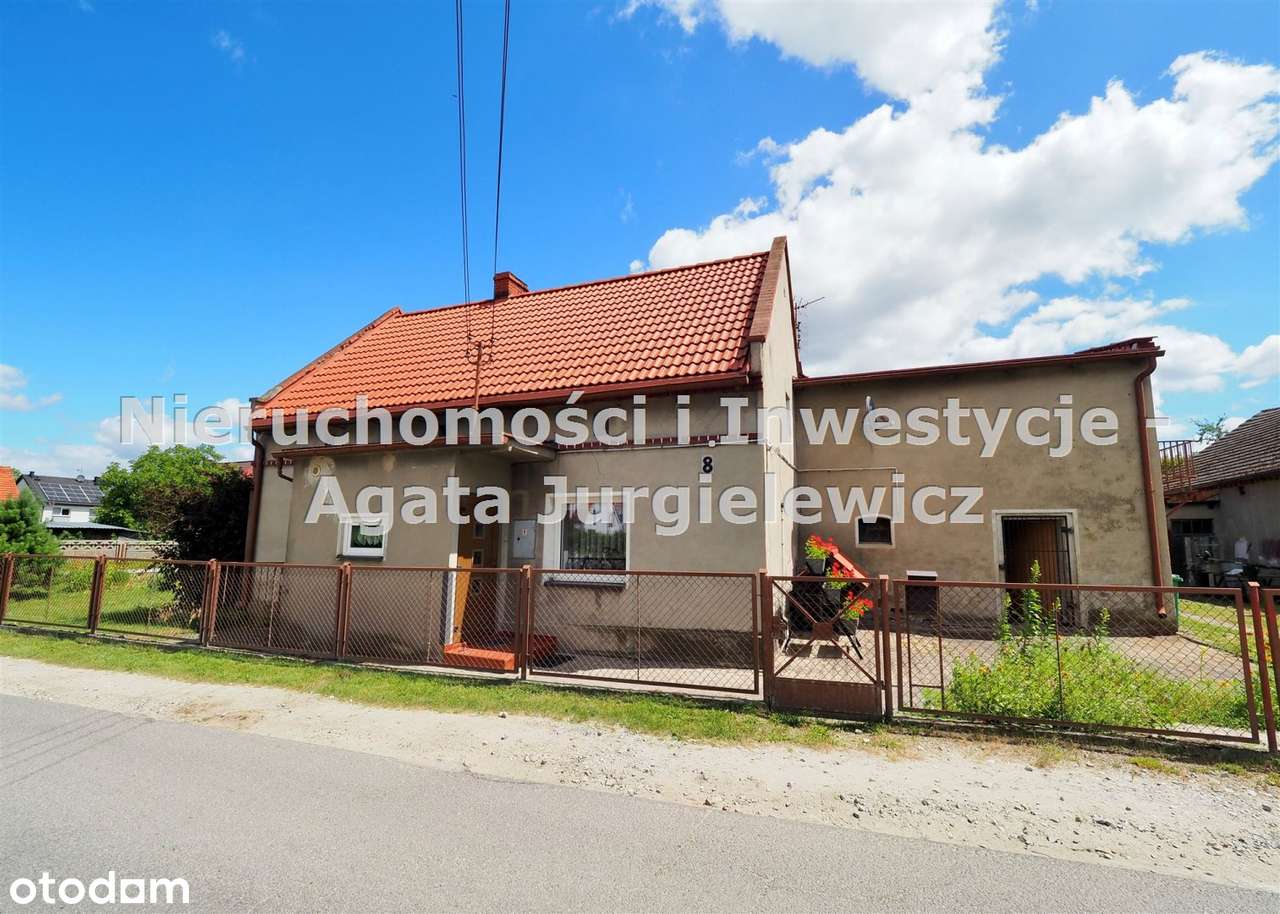 Dom z dużą, narożną działką; ul. Szkolna
