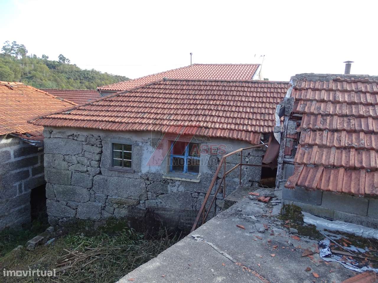Moradia Rústica e Terreno!-5