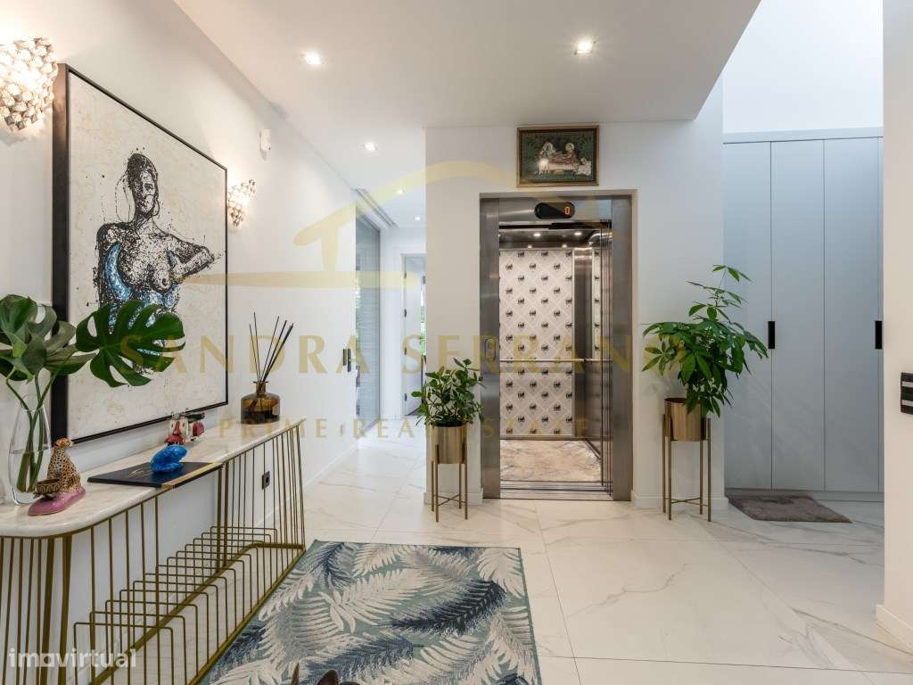 Moradia de arquitetura contemporânea com 5 Suítes-45