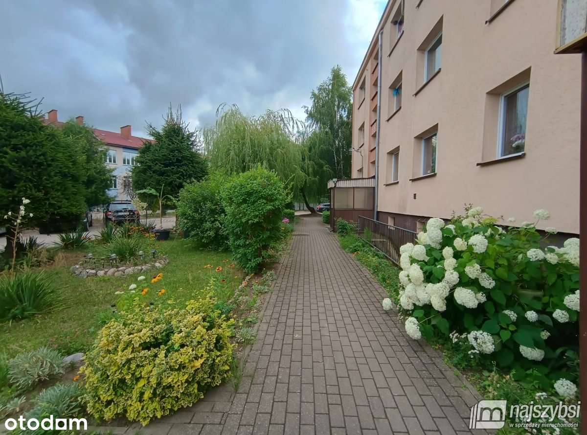 KRZĘCIN - kawalerka z balkonem