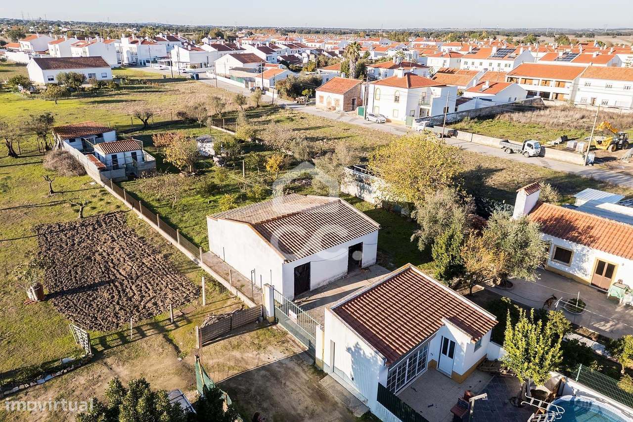 Terreno de  1.350 m² c/ Anexo de Apoio Agrícola | Canaviais, Évora-36