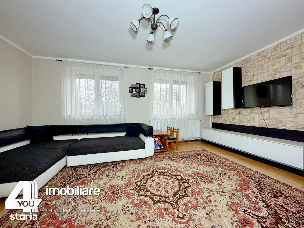 Casă P+M din anul 2010 în Cicir, 174 mp + garaj, cu teren 1422 mp-11