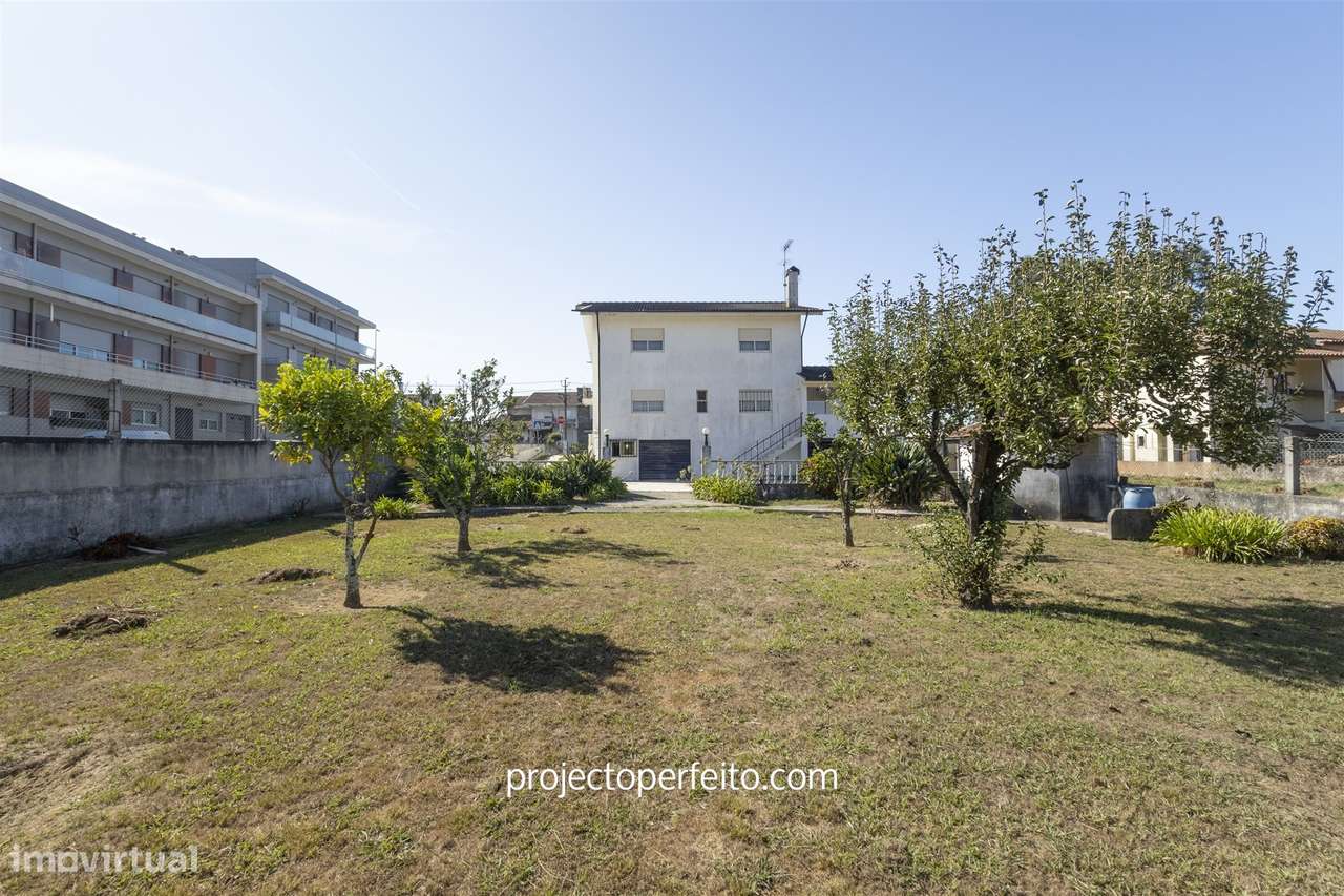 Moradia Isolada T4 Venda em Nogueira da Regedoura,Santa Maria da Feira - Grande imagem: 4/32