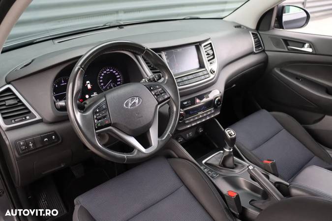 Hyundai Tucson 2.0 CRDI 4WD 6MT Style Design Pack - 15