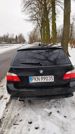 BMW Seria 5 523i Touring - 11