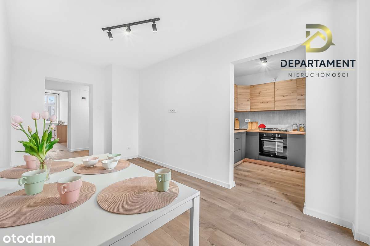 4 pokojowe mieszkanie Centrum z balkonem-2