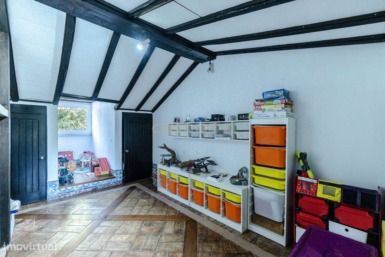 Vila de Prestígio T7+2 com 5.000 m² de Privacidade na Verdizela-34