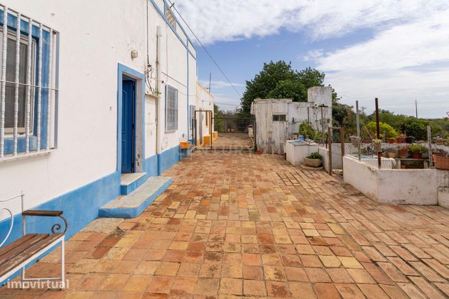 Oportunidade Única no Algarve – Propriedade de 33.840m² com duas morad-8