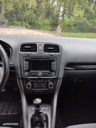 Volkswagen Golf 1.6 TDI DPF Comfortline - 8