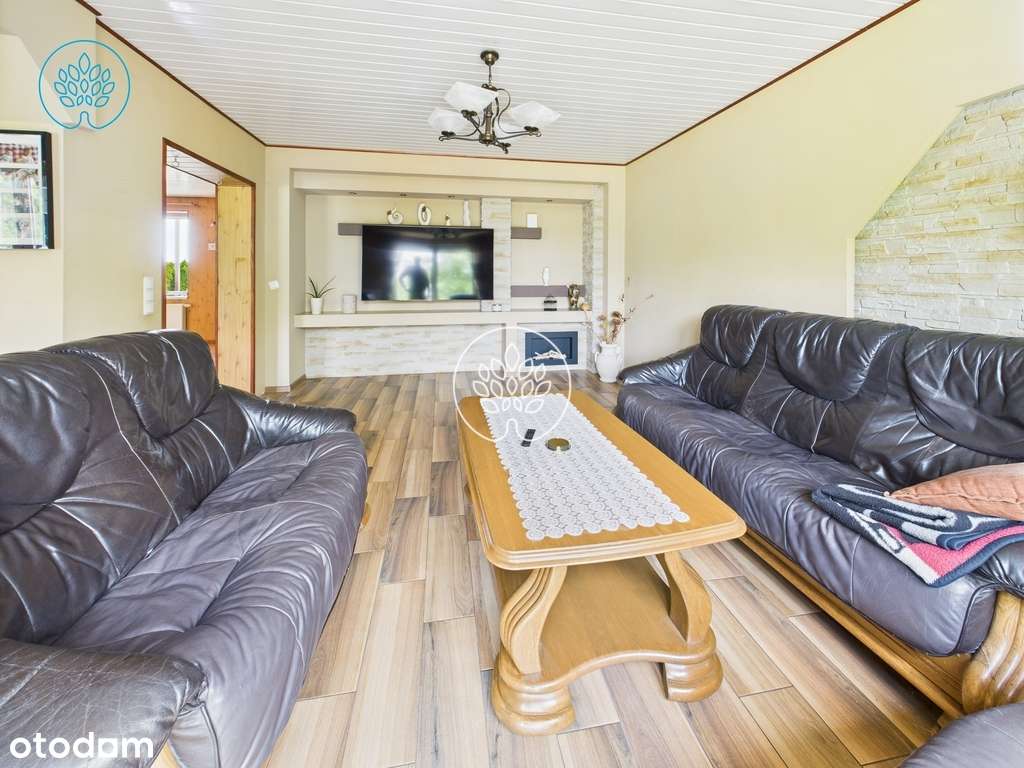 Funkcjonalny dom z własnym stawem, top - Pełny obrazek: 3/17