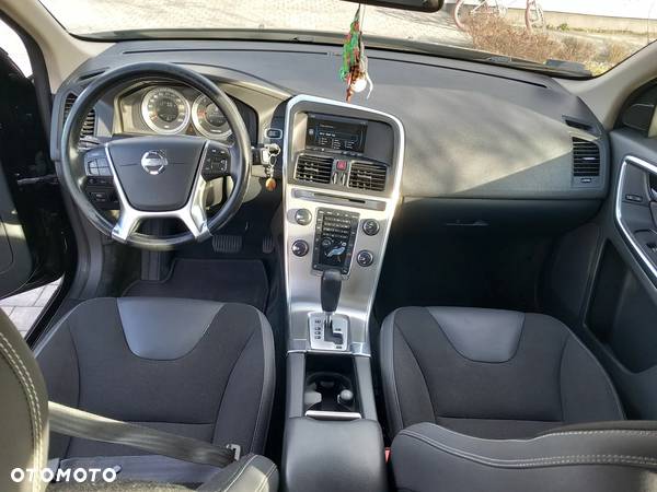 Volvo XC 60 D3 Momentum - 3