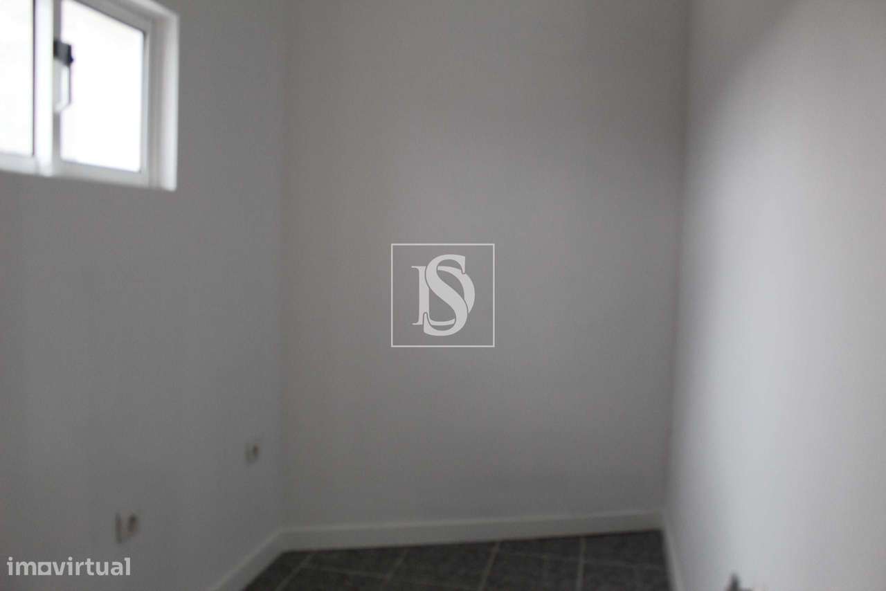 Moradia  T2+1 em Lustosa-13