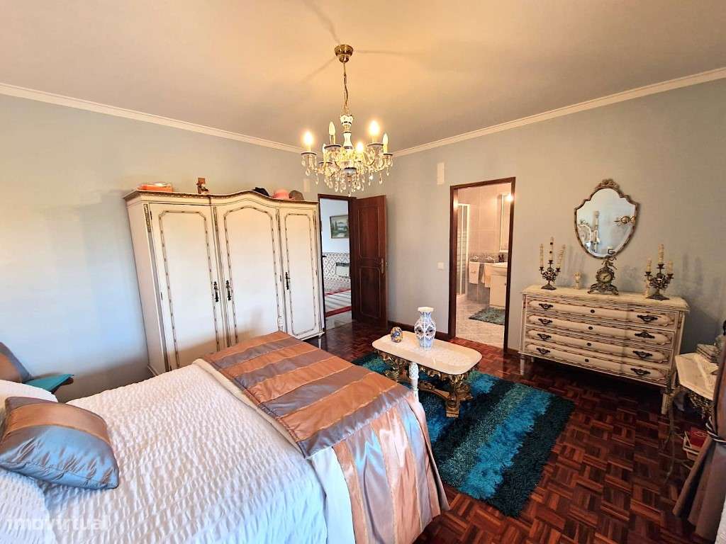 Moradia isolada como nova em Fernão Ferro-25