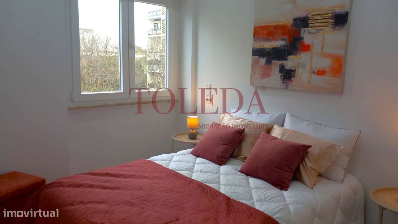 T3 com Varanda Remodelado em Benfica-13