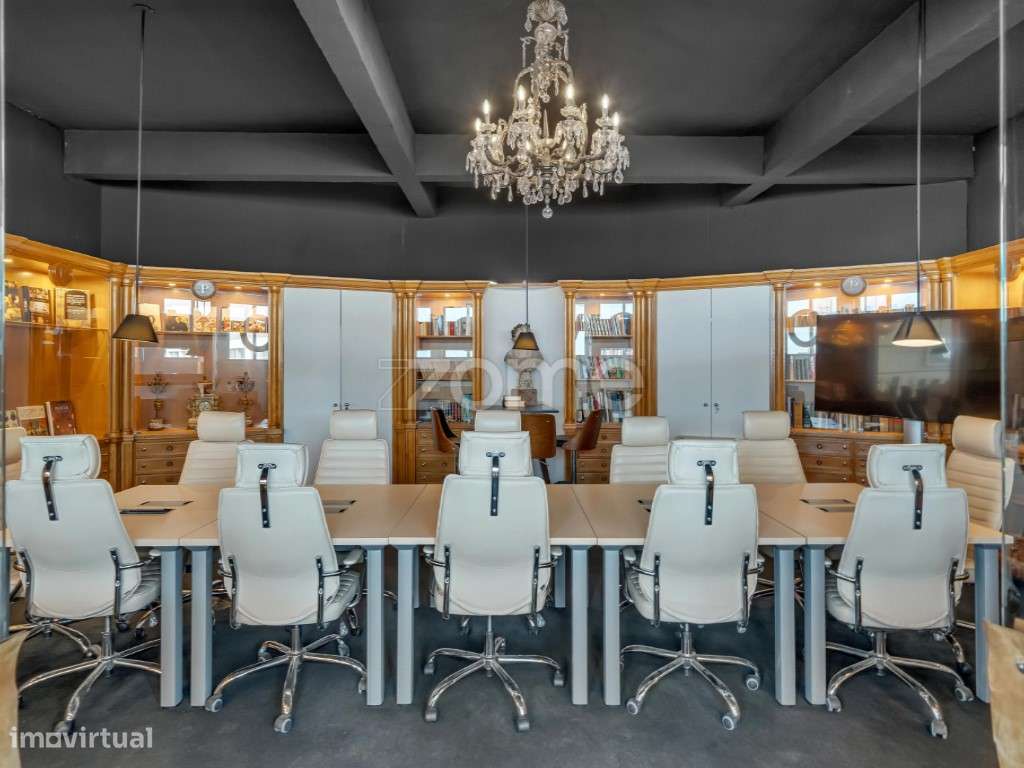 Escritório / Coworking em Marvila, Lisboa - 847 m², até 183 pessoas...-17