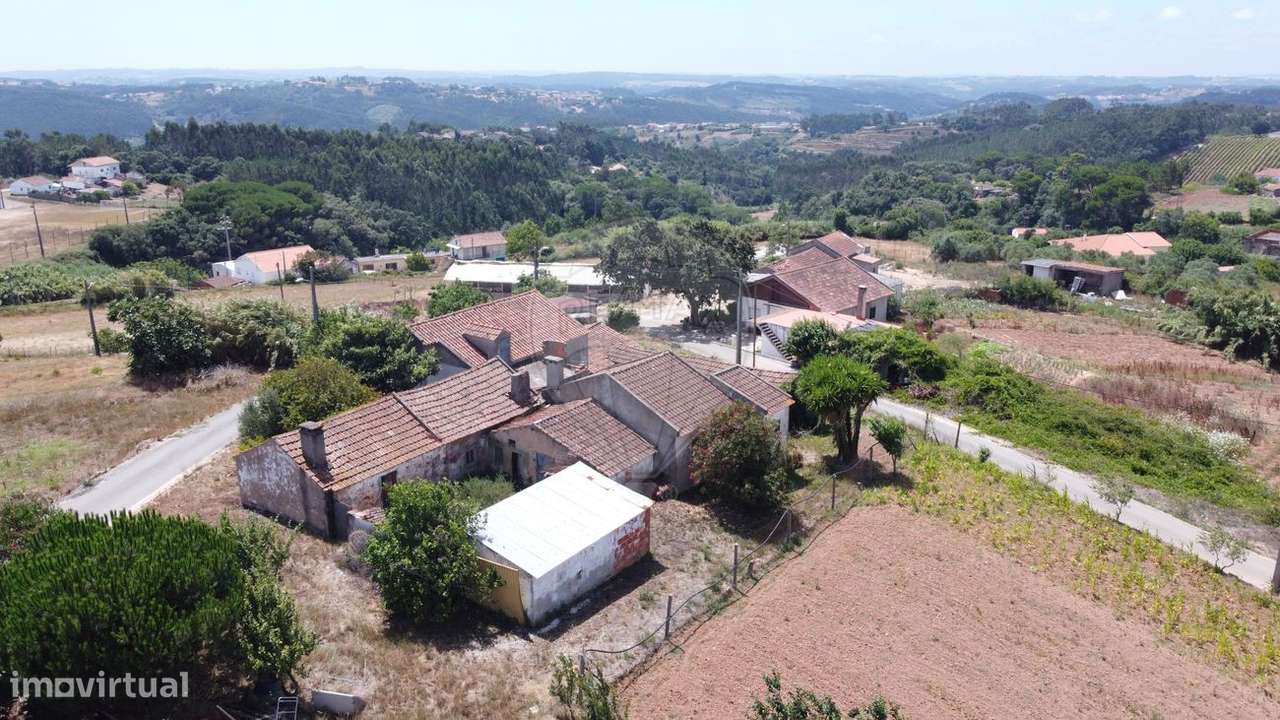 Moradia T4 para venda-24