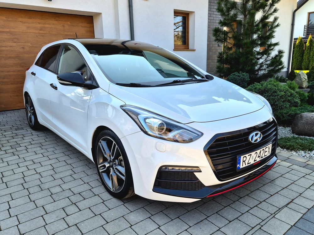 Hyundai i30 II 1.6 GDI Turbo Luxury 2015