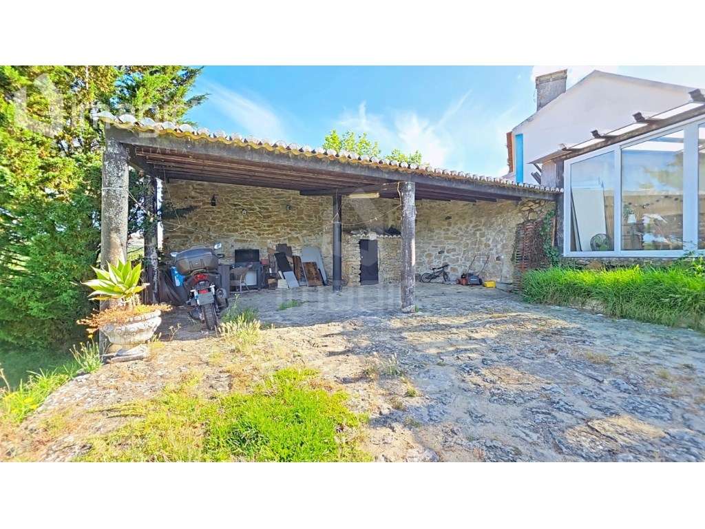 Moradia T5 Térrea, Rústica em Mafra inserida num terreno com 5,331m2.-5