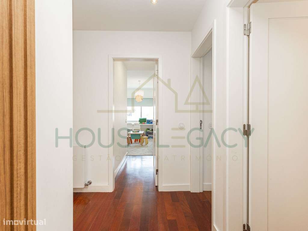 Apartamento T4 Luxuoso em Matosinhos-25