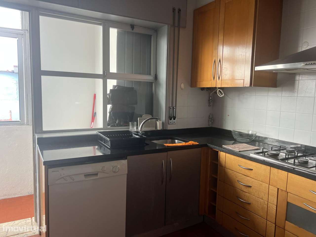 andar moradia T4 mobilada e equipada próximo do metro - Grande imagem: 3/18