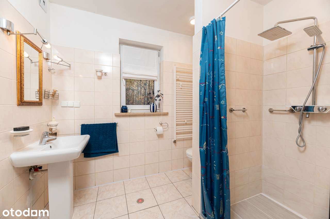 Piętrowy dom szuka właściciela!-dobrze zlokalizowany-w cichej okolicy!-5