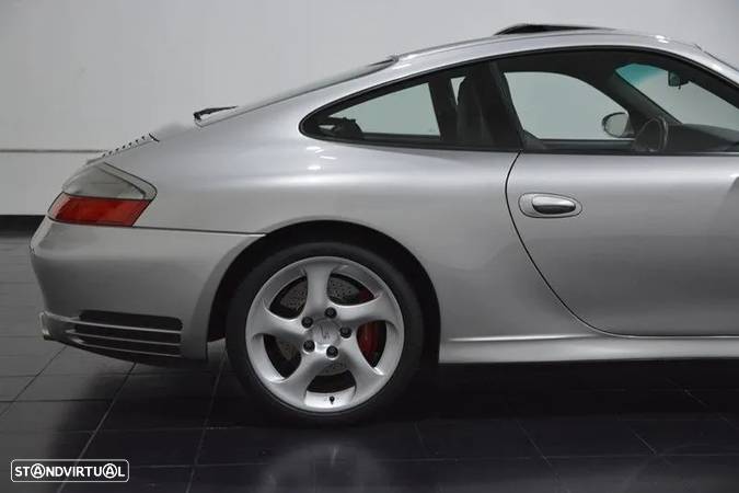 Porsche 996 Carrera 4 S - 28